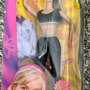Britney Spears Barbie, performance collection